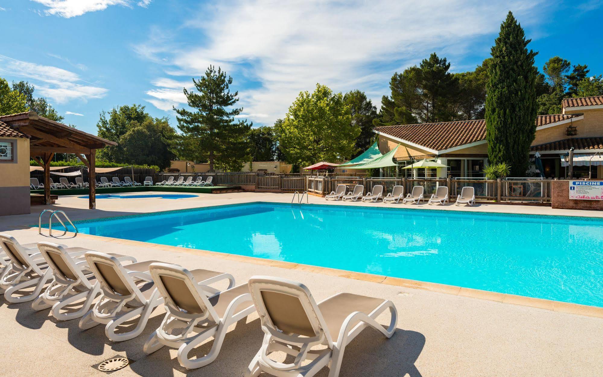 Lagrange Vacances Les Mazets De Gaujac Gaujac  Exterior foto